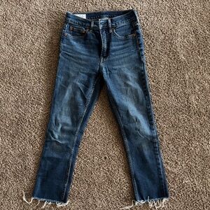 GAP Classic Blue Women's slim high rise crop Jeans